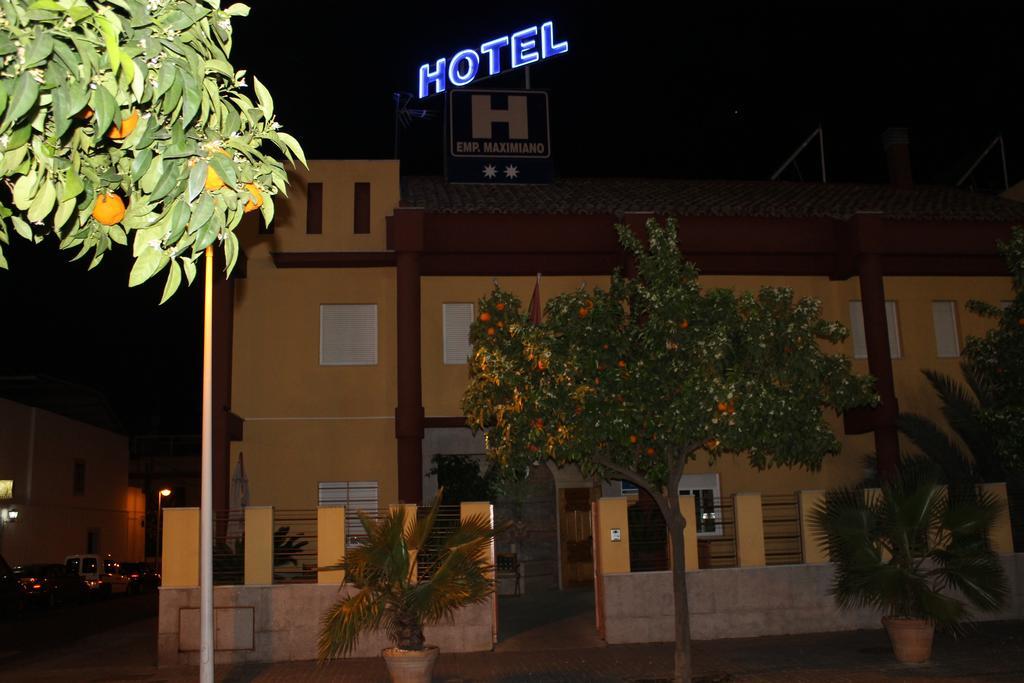 Maximiano Herculeo Córdoba Exterior foto